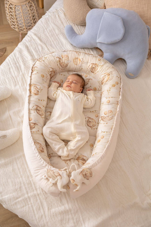 Baby Nest - Fly Me To The Moon with Cream Velvet